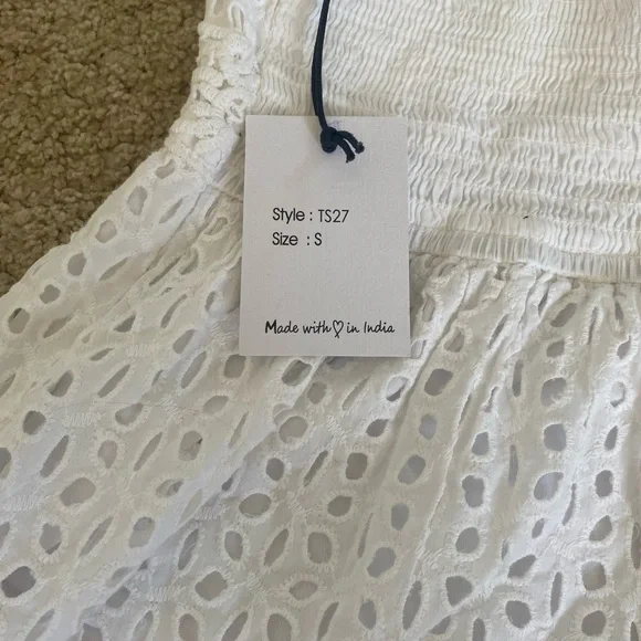 white lace top - Picture 3 of 3